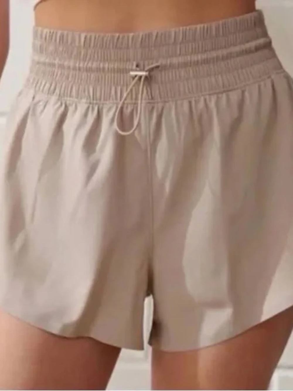 Abercrombie & Fitch YPB Motiontek Ultra High Rise Lined Flyaway Shorts Light Oat